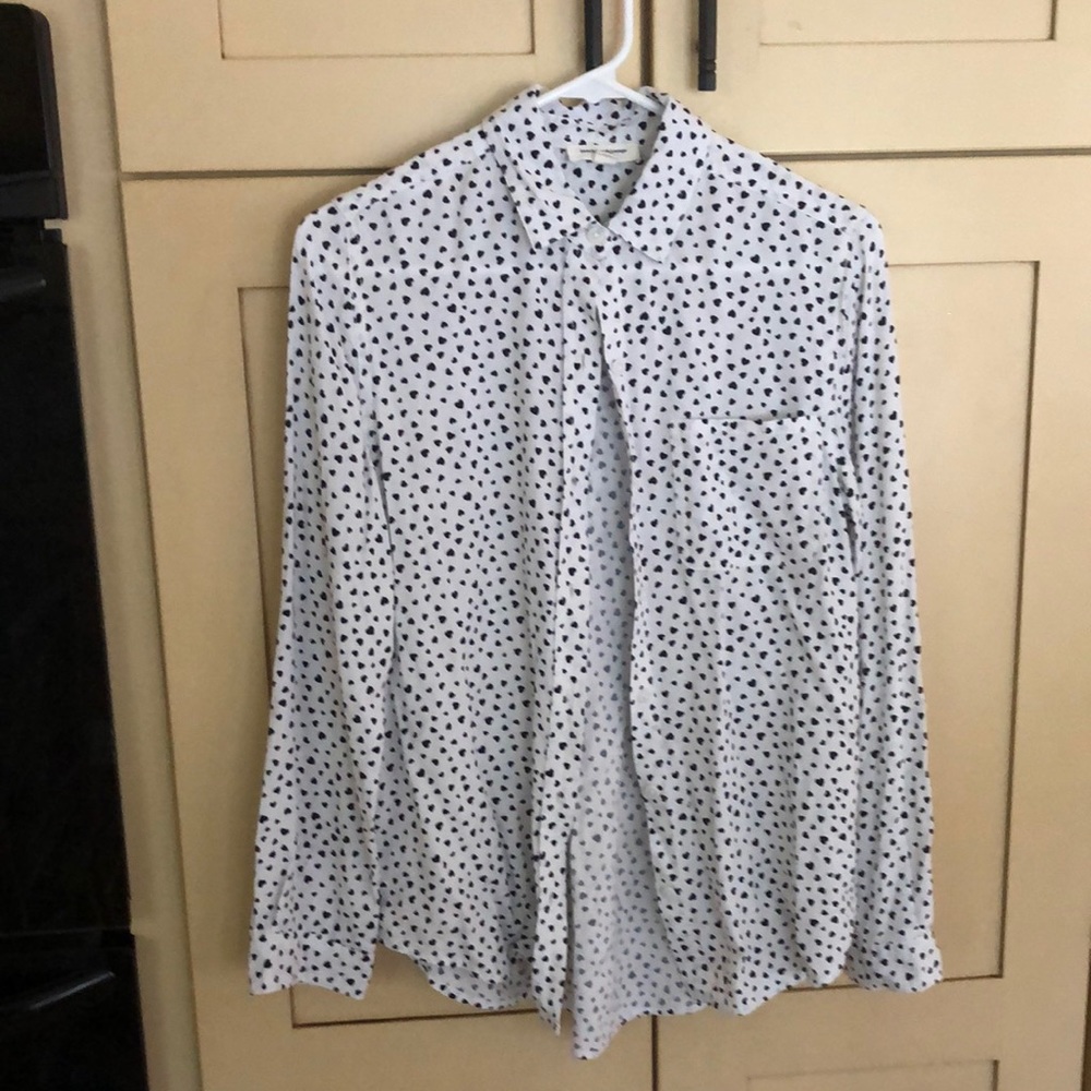 Beachlunchlounge heart button up size Small